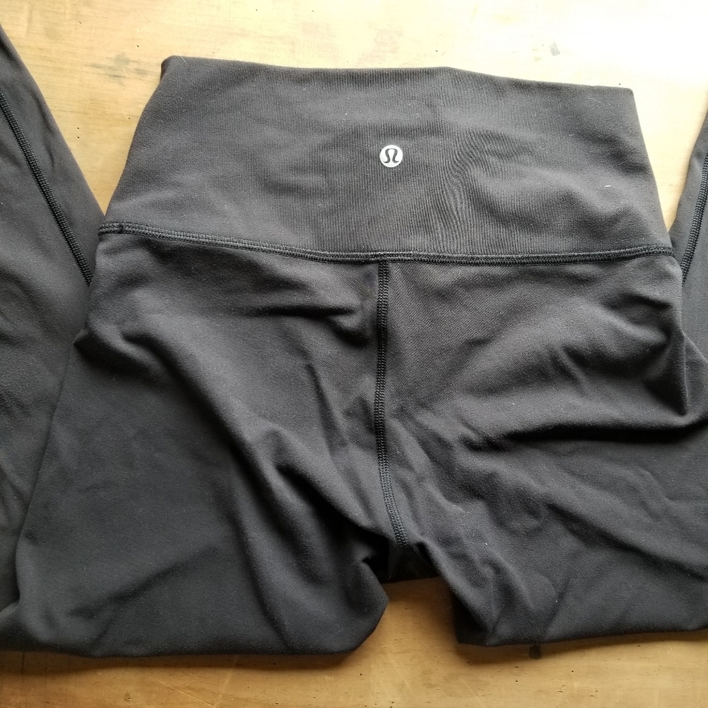 Lululemon black leggings